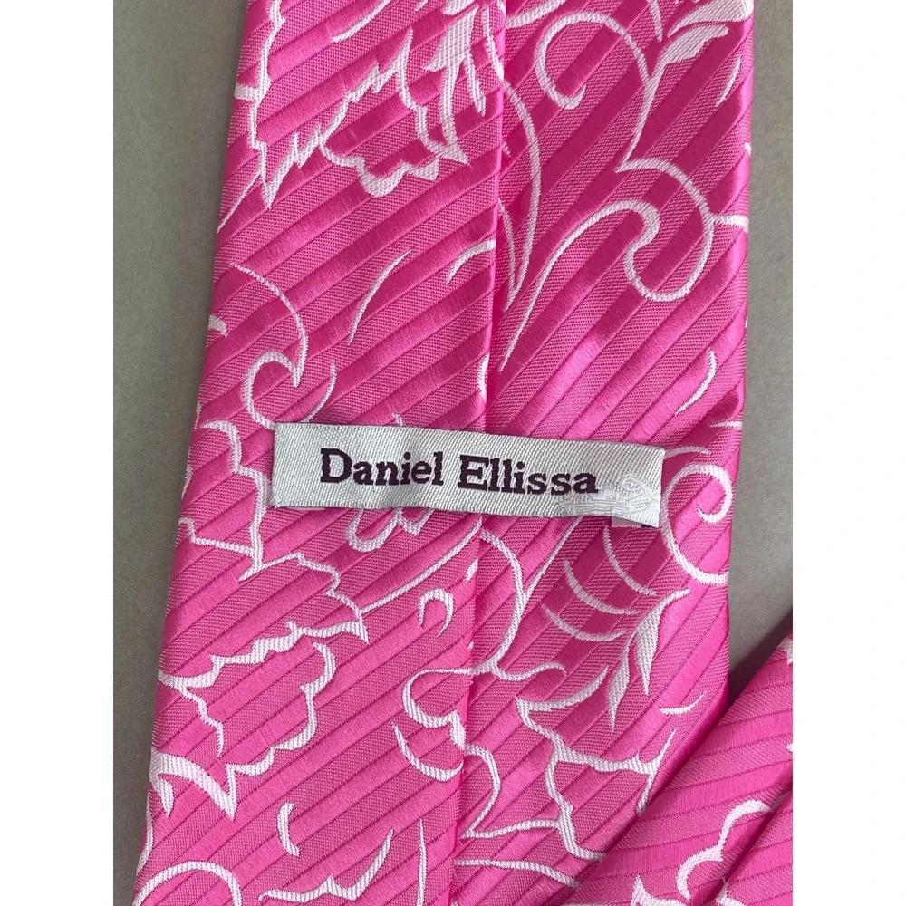 Daniel Ellissa Mens Tie Pink White Floral Scroll Artsy Palm Beach Jacquard 57x4